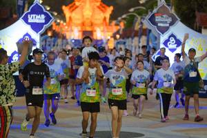 BIB: 285, 292, 031
                            <button type="button" onclick="openModal(22466855)" class="btn btn-primary btn-sm float-right btn-popup" data-toggle="modal" data-target=".modal-high-quality">
                        <i class="fas fa-shopping-cart"></i> Add to Cart
                    </button>
                                            <button type="button" onclick="isThisMe(22466855, true)" class="btn btn-success btn-sm float-right btn-popup btn-isme hidden" data-toggle="tooltip" data-placement="bottom" title="นี่คือรูปของคุณใช่ไหม คลิกที่นี่เพื่อเอาเข้าอัลบั้ม">
                        <i class="fas fa-plus"></i> Add to album
                    </button>
                    <button type="button" onclick="isThisMe(22466855, false)" class="btn btn-warning btn-sm float-right btn-popup btn-isnotme hidden">
                        <i class="fas fa-ban"></i> Remove from album
                    </button>